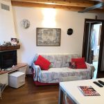 TEMU’ POSIZIONE SOLIVA E CENTRALISSIMA ATTACCATA AI PARCHEGGI ED A TUTTI I SERVIZI VENDESI BELLISSIMO TRILOCALE CON ASCENSORE