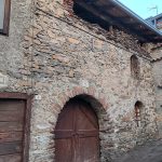 CIMBERGO CENTRO CON VISTA SPETTACOLARE SVENDO CASA STORICA DA RISTRUTTURARE
