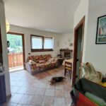 ** APRICA VENDESI BILOCALE CON BALCONE E BOX €. 118.000**