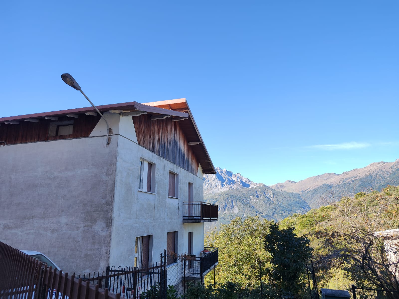 **PASPARDO CON VISTA SPETTACOLARE SVENDO TRILOCALE NUOVO DA ULTIMARE € 69.000**